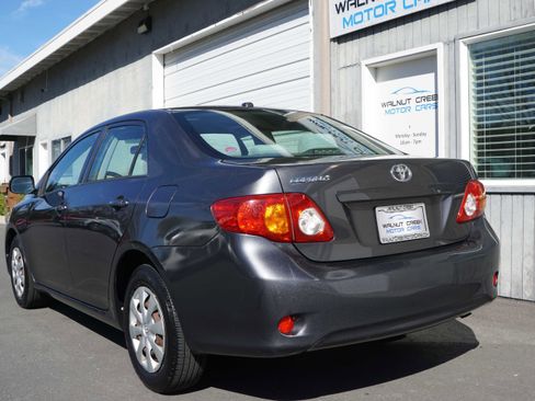 Used 2009 Toyota Corolla SEDAN 4D image 16