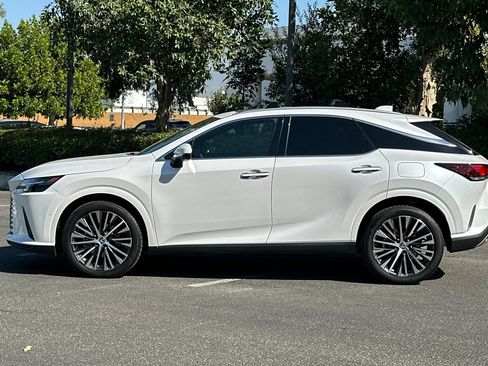 Certified 2025 Lexus RX 350 w/ Convenience Package AWD/4WD image 2