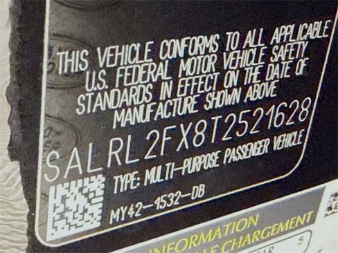 New 2026 Land Rover Discovery Dynamic SE image 34