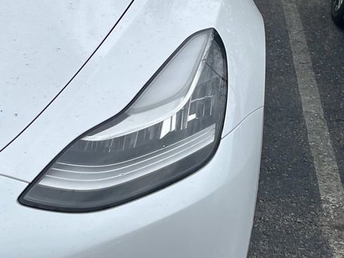 Used 2021 Tesla Model Y Long Range image 7