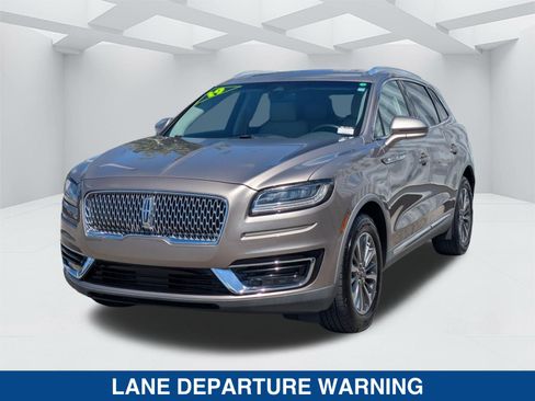 Used 2019 Lincoln Nautilus Select w/ Class II Trailer Tow Package FWD image 8