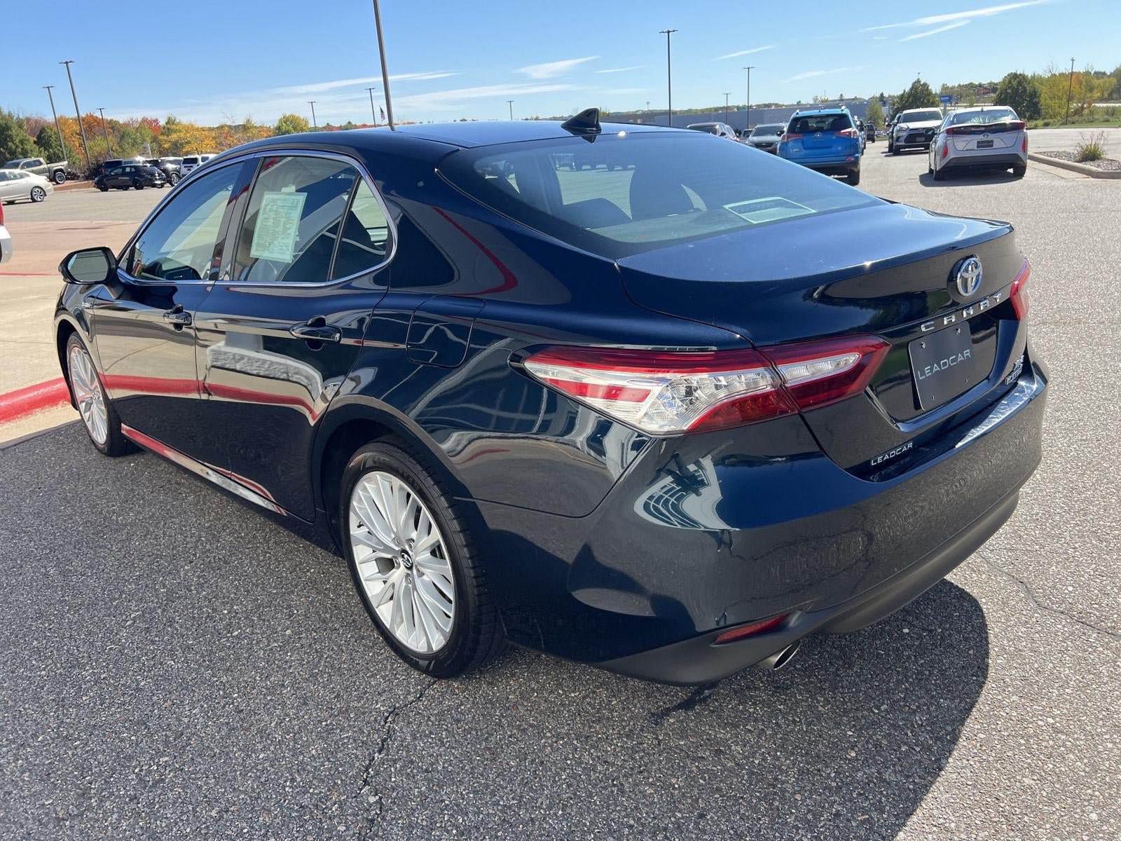 Used 2019 Toyota Camry XLE FWD image 23