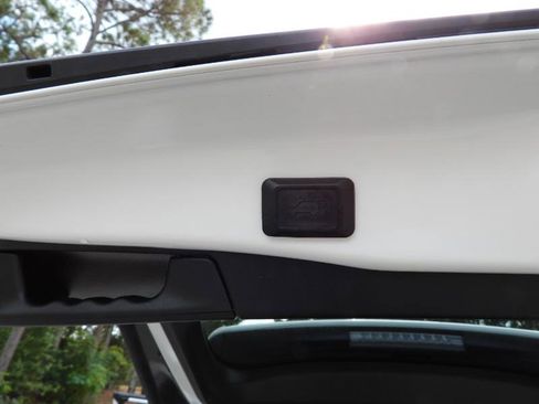 Used 2019 Toyota RAV4 XLE image 21