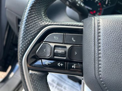 Used 2022 Toyota Tundra Limited w/ Power Package AWD/4WD image 23