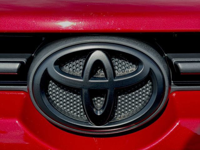 Used 2022 Toyota 4Runner TRD Off-Road Premium AWD/4WD image 32
