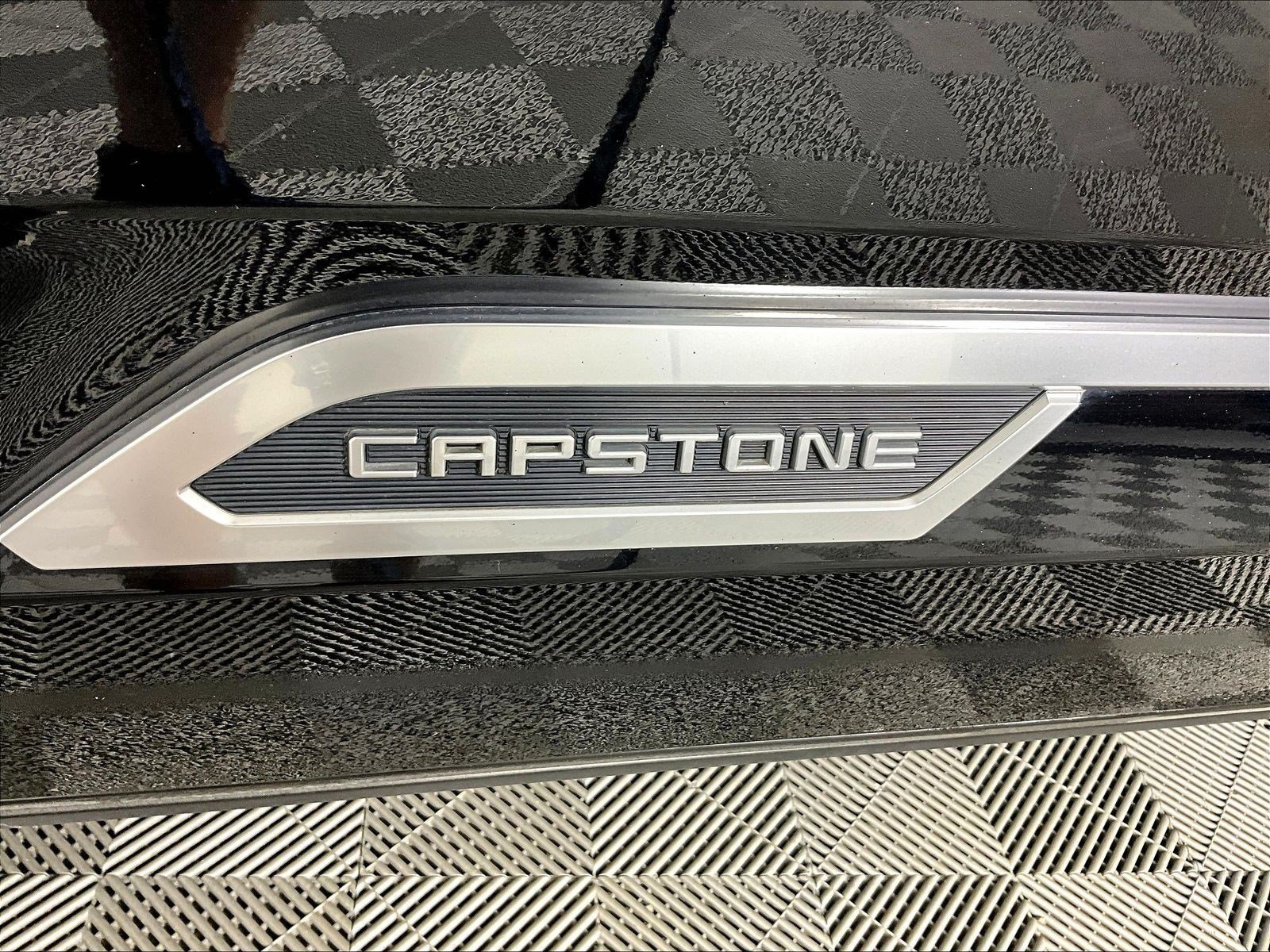 Used 2023 Toyota Sequoia Capstone AWD/4WD image 24