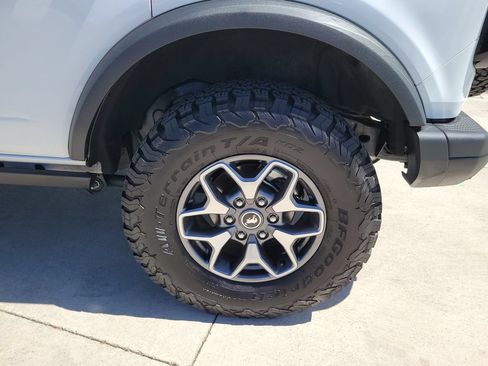Used 2025 Ford Bronco Badlands AWD/4WD image 13