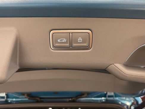 Used 2026 Kia EV9 Land w/ Nightfall Edition Package image 39