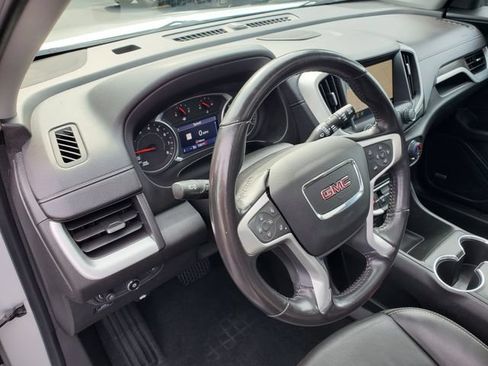 Used 2022 GMC Terrain SLT w/ Infotainment Package II AWD/4WD image 26