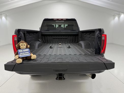 Used 2024 GMC Sierra 2500 Denali w/ Denali Reserve Package image 9