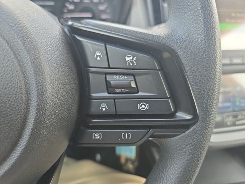 Used 2025 Subaru Crosstrek 2.0i AWD/4WD image 18
