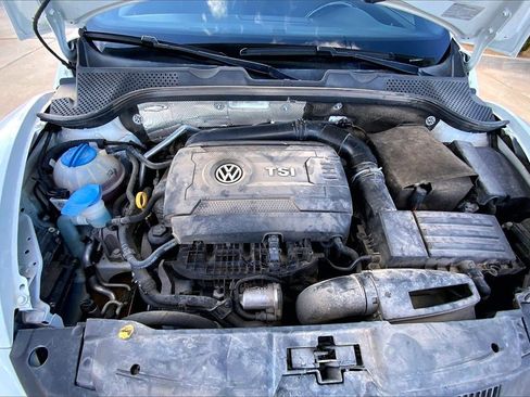 Used 2017 Volkswagen Beetle 1.8T S image 10