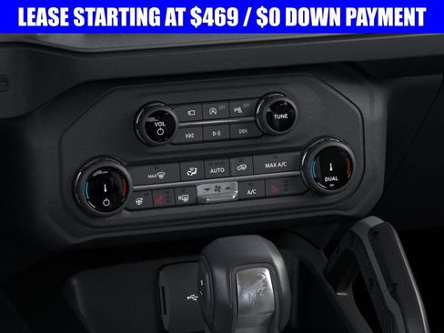 New 2025 Ford Bronco Outer Banks w/ Sasquatch Package image 16