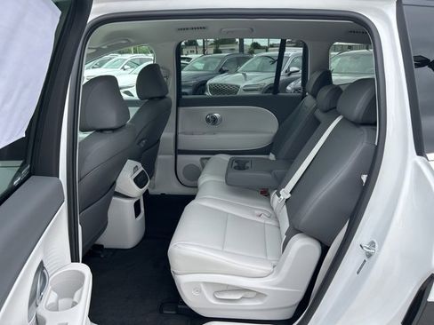 New 2026 Hyundai Ioniq 9 SEL image 21