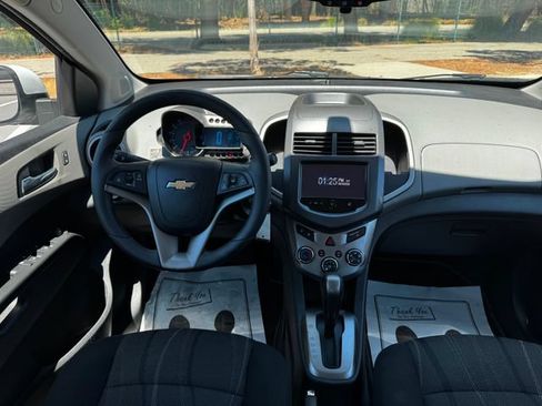 Used 2015 Chevrolet Sonic LT FWD image 29