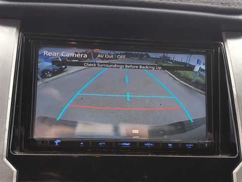Used 2015 Toyota Tundra Limited w/ Limited Premium Package AWD/4WD image 14