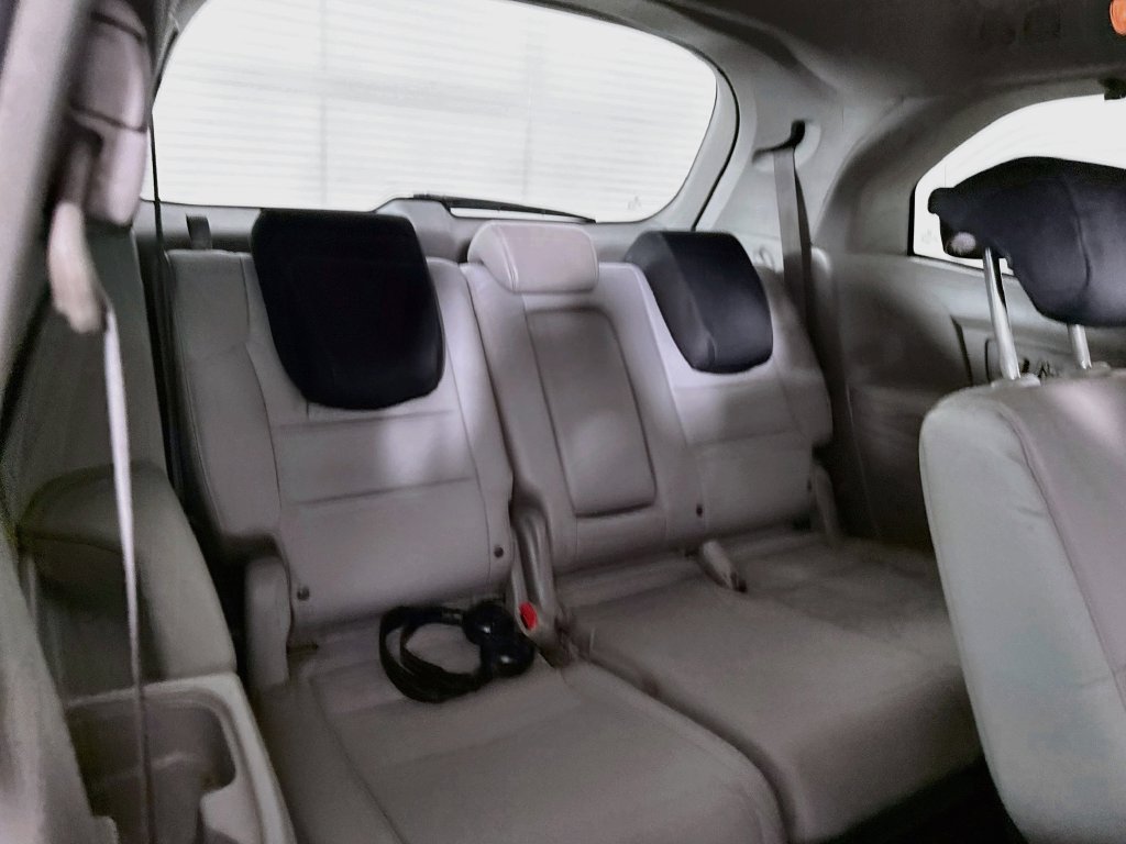 Used 2012 Honda Odyssey Touring image 36