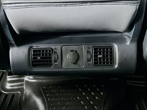 Used 2017 Toyota Tundra SR5 image 25