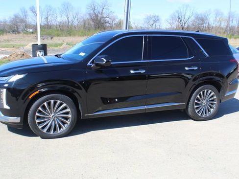 Used 2024 Hyundai Palisade Calligraphy image 1