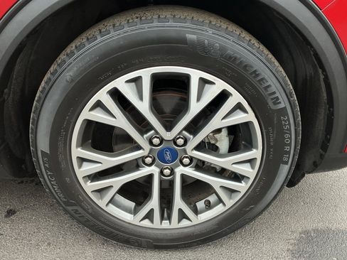 Used 2020 Ford Escape SEL image 11