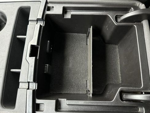 Used 2018 GMC Sierra 2500 SLT image 32