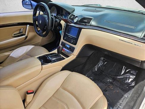 Used 2015 Maserati GranTurismo Sport RWD image 17