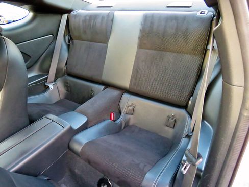 Used 2023 Toyota GR86 Premium image 13