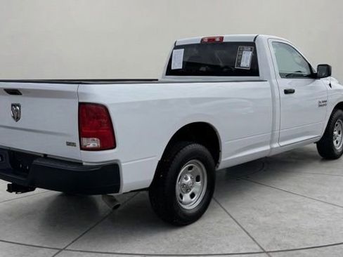 Used 2018 RAM 1500 Express RWD image 9