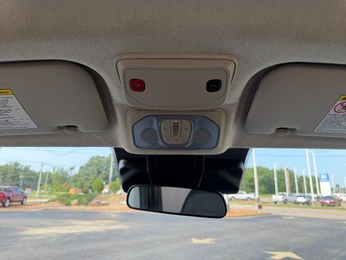 Used 2023 RAM ProMaster 2500 FWD image 13