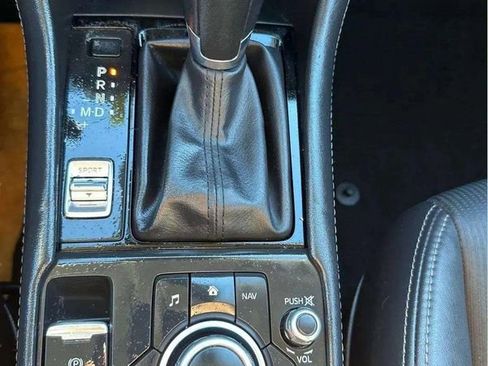 Used 2019 MAZDA CX-3 Touring image 24