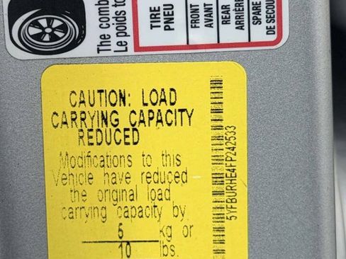 Used 2015 Toyota Corolla LE FWD image 20