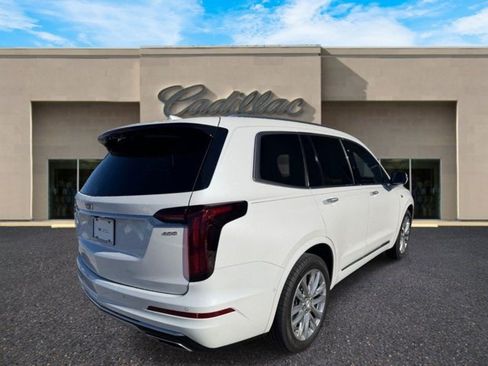Certified 2024 Cadillac XT6 Premium Luxury w/ Platinum Package FWD image 3