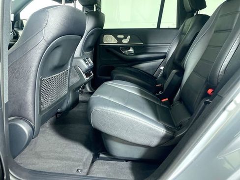 Used 2023 Mercedes-Benz GLS 450 4MATIC image 21