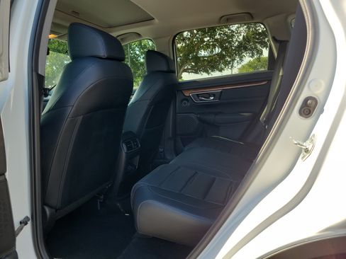 Used 2021 Honda CR-V Touring image 10