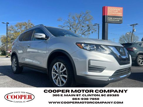 Used 2018 Nissan Rogue SV w/ Premium Package image 1