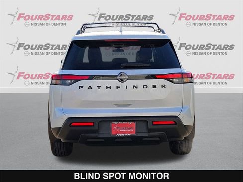 New 2025 Nissan Pathfinder SV image 5