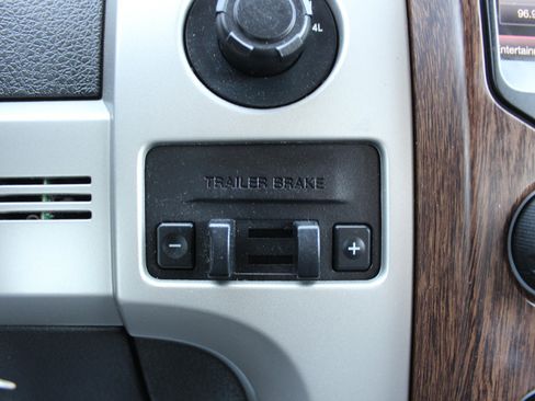 Used 2014 Ford F150 Lariat w/ Equipment Group 502A Luxury AWD/4WD image 7