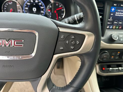 Used 2022 GMC Acadia Denali w/ Denali Ultimate Package image 22