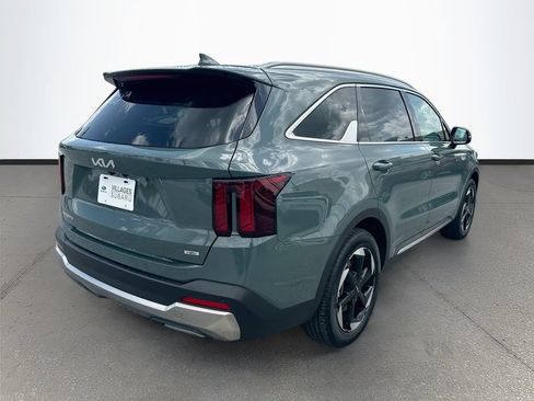 Used 2025 Kia Sorento EX AWD/4WD image 7