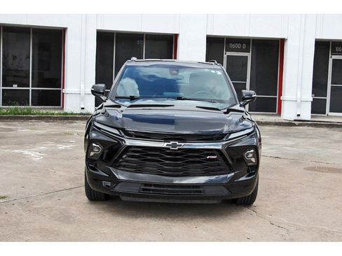 Used 2023 Chevrolet Blazer RS w/ Enhanced Convenience Package FWD image 2
