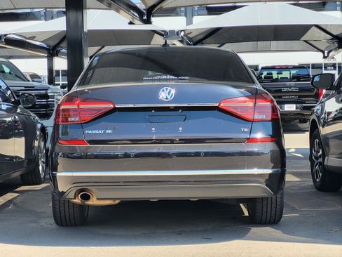 Used 2018 Volkswagen Passat 2.0T SE FWD image 3
