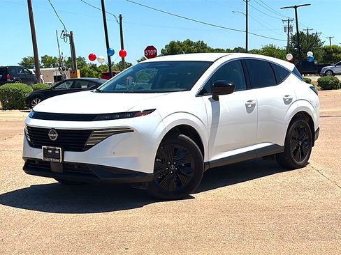 Used 2025 Nissan Murano SV AWD/4WD image 2