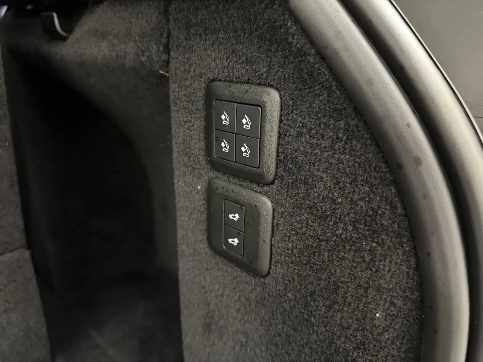 Used 2019 Land Rover Range Rover Sport HSE AWD/4WD image 47