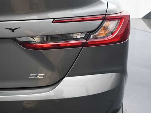 Used 2025 Toyota Camry SE image 23