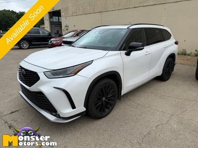 Used 2024 Toyota Highlander XSE
