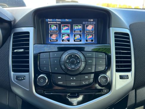 Used 2013 Chevrolet Cruze Eco w/ Enhanced Safety Package image 20