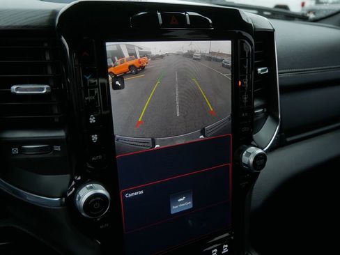 Used 2024 RAM 1500 Laramie AWD/4WD image 33