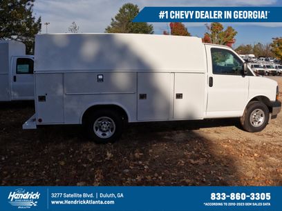 New 2025 Chevrolet Express 3500 w/ Power Convenience Package
