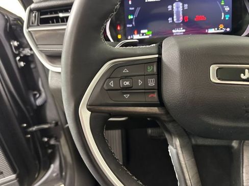 Used 2023 Jeep Grand Cherokee 4WD 4xe w/ Luxury Tech Group II image 15