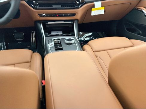 New 2026 BMW 330i xDrive Sedan w/ M Sport Package AWD/4WD image 19